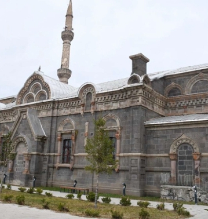 Alexander Nevski Rus Ortodoks Kilisesi (Fethiye Cami)